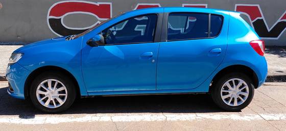 RENAULT SANDERO 1.6 EXPRESSION 8V FLEX 4P MANUAL RENAULT SANDERO 1.6 EXPRESSION 8V FLEX 4P MANUAL